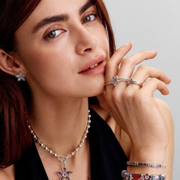 Pandora Stranger Things Glow-in-the-dark Heart Charm - Picture 6 of 6